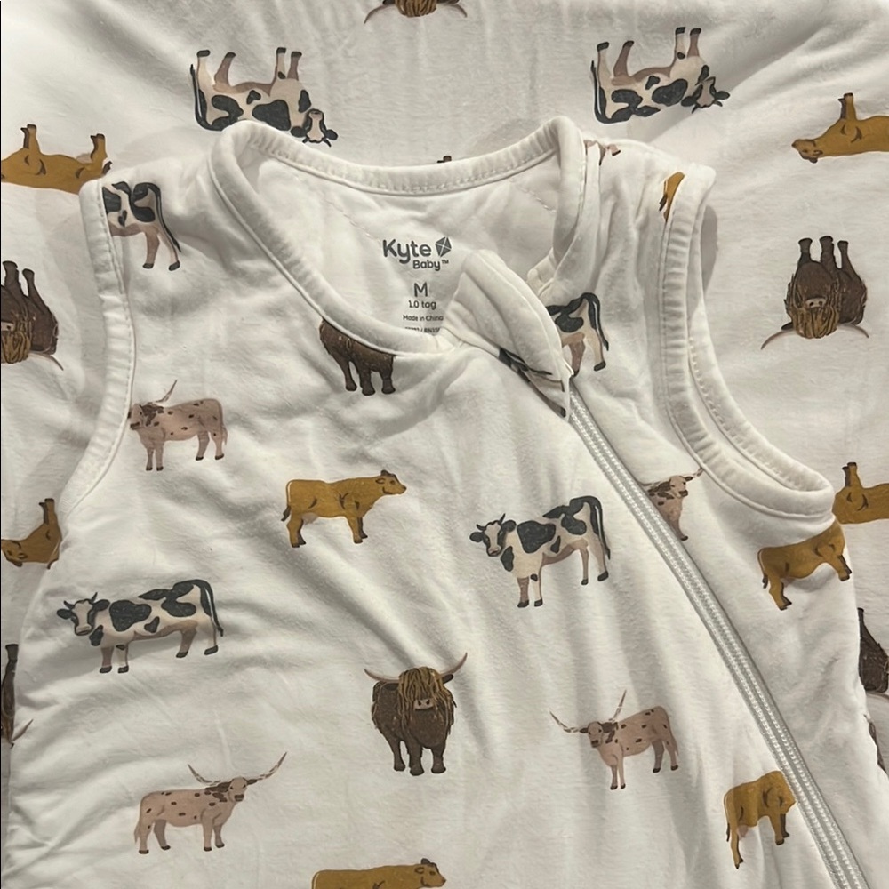 Kyte Baby White Sleeveless Onesie with Animal Print